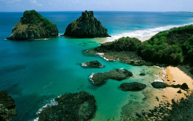 Arquipélago de Fernando de Noronha Brasil © Herve Collart 634x396 15 Most Beautiful Places in Brazil