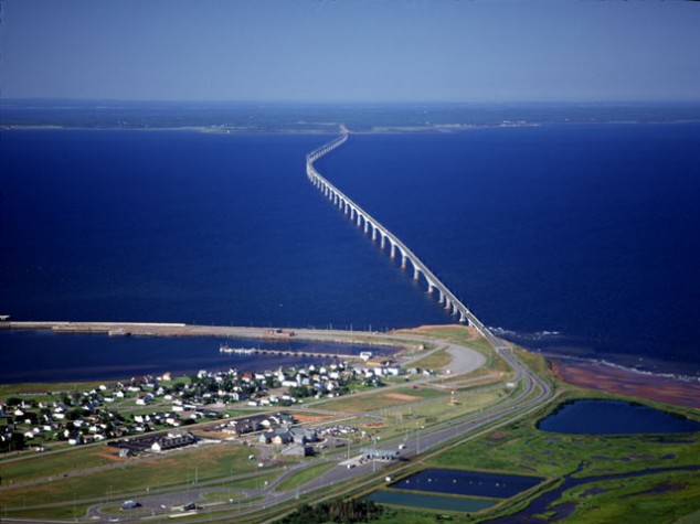 Confederation Bridge 634x475 The Most Amazing Bridges in the World