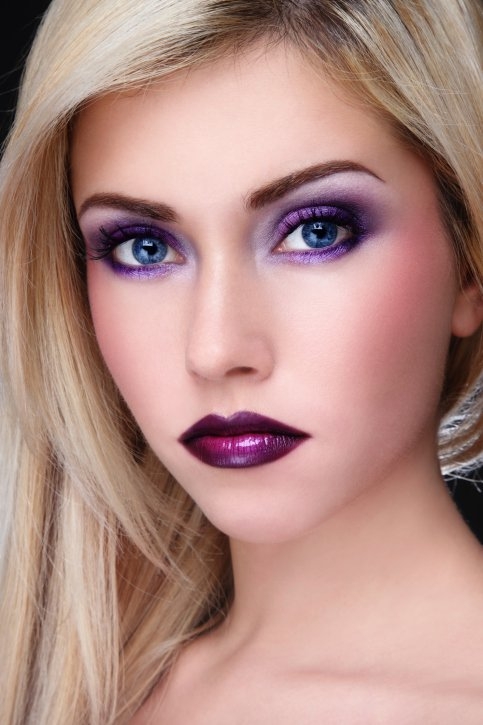 Fabulous Christmas Makeup Ideas