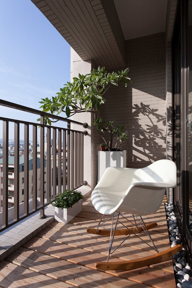 15 Chic And Interesting Ideas For Your Balcony Floor