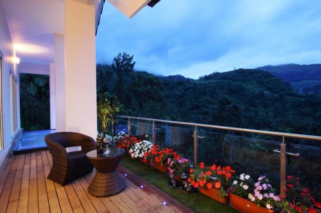 16 Modern Balcony Garden Ideas To Get Inspired From