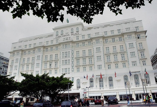 Rio de janeiro 17 de Janeiro de 2007 Fachada do Hotel Copacabana Palace onde acontecerá a Cúpula de Chefes de Estado do MERCOSUL 634x433 14 Beautiful Places in Brazil that you Must Visit