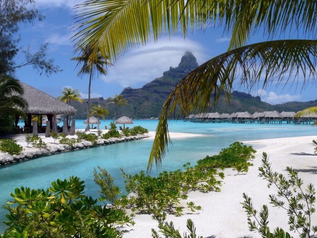 Tahiti Island  634x475 18 Fantastic Places from all over the World