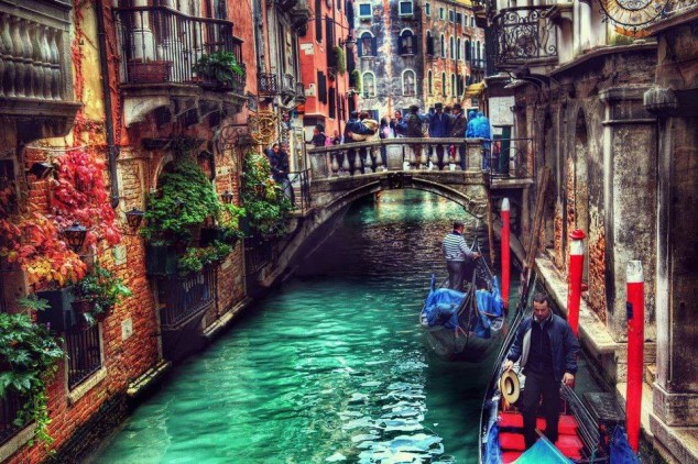Places You Should Visit in Your Life Venice Italy 634x422 Places You Should Visit in Your Life