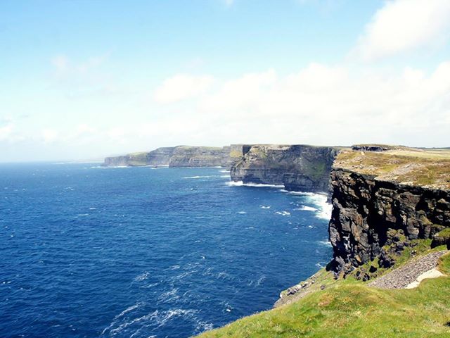 20 Fantastic Nature & Landscape Wallpapers Cliffs of Moher 20 Fantastic Nature & Landscape Wallpapers