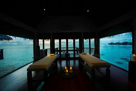 Spend a Romantic Time in the Maldives with Your Significant Other 13 sovrsheno mesto za romantichno begstvo na maldivite www.kafepauza.mk Spend a Romantic Time in the Maldives with Your Significant Other