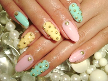 Nail art with rhinestones gems pearls and studs 16  15 Amazing Nail Art Ideas