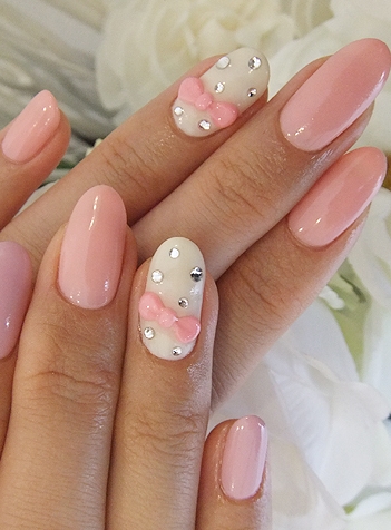 Nails with bows 15  15 Amazing Nail Art Ideas