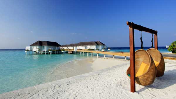 Spend a Romantic Time in the Maldives with Your Significant Other cirm1 Spend a Romantic Time in the Maldives with Your Significant Other