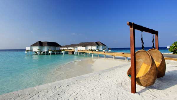 cirm1 Spend a Romantic Time in the Maldives with Your Significant Other