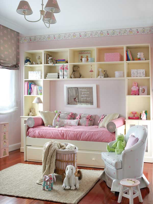 cute pink and white girls bedroom decor kidsomania 600x800 20 Cute Girls Room Design Ideas