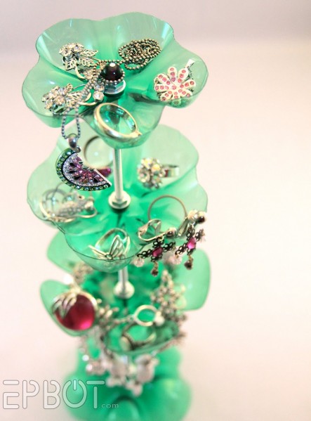 soda bottle jewelry tree 443x599 12 Creative and Useful DIY Ideas with Bottles