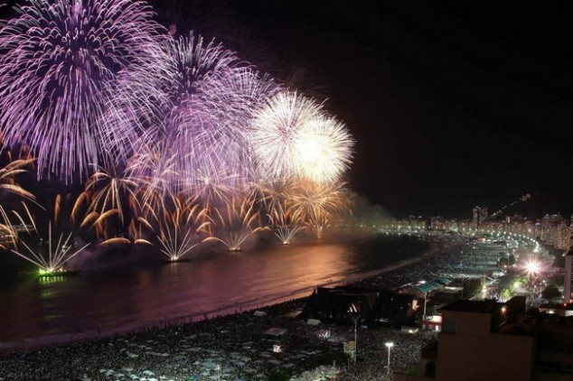 0f8ab8a057b32e7517ee05f095c40c4f 634x422 Best Places For New Years Travel Around the World