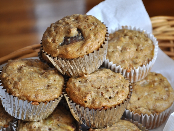 20120828 wake and bake peach bran muffins 18 Delicious Breakfast Recipes