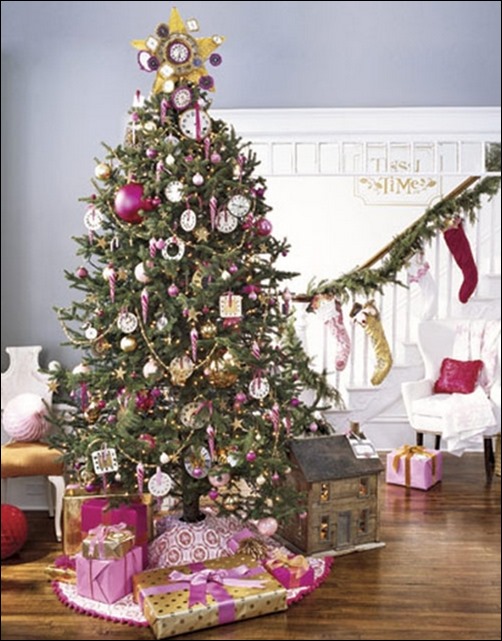 Clock Christmas  15 Creative Christmas Tree Decorating Ideas