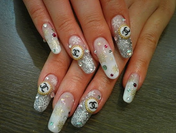 Creative Christmas and Winter Nail Art Designs 28 Wonderful Winter Nail Art Designs