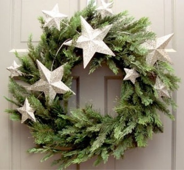blogger image 913498487 634x586 15 DIY Creative Christmas Wreath