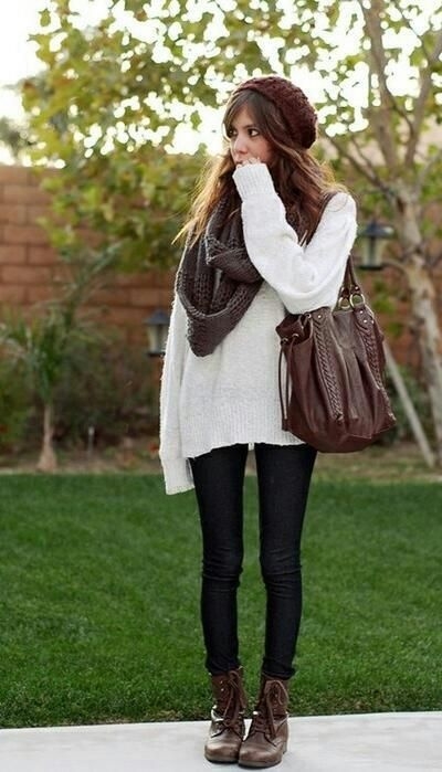 cbdeeb94bc064c1a3de9600ebaa67839 16 Ways How to Style an Oversized Sweater