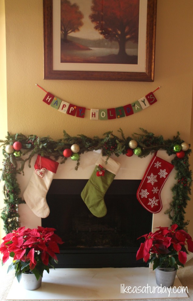 fireplace2 634x988 Wonderful Christmas Diy Ideas to Decorate Your Home and Table