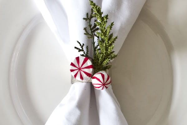 mint centered low 17 DIY Incredible Napkin Rings for Christmas