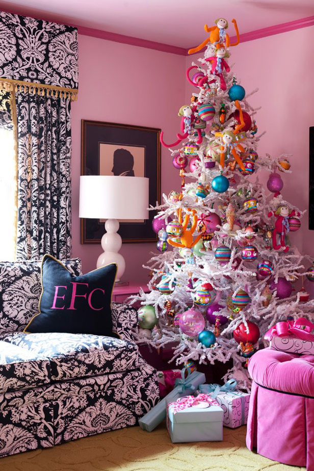 pink christmas tree 2 15 Creative Christmas Tree Decorating Ideas