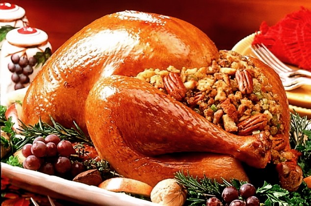 turkey dinner 11 634x420 16 Thanksgiving Turkey Recipes