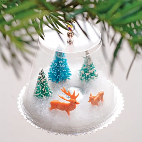 x 71d4bf69 15 Festive DIY Christmas Ornaments