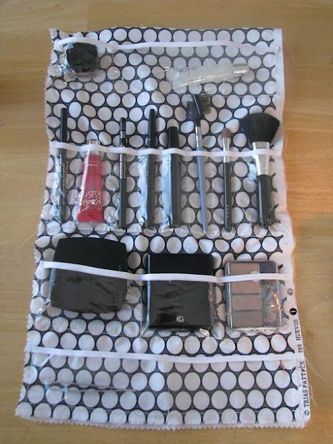 IMG 2723 15 Useful DIY Makeup Organization and Storage Ideas