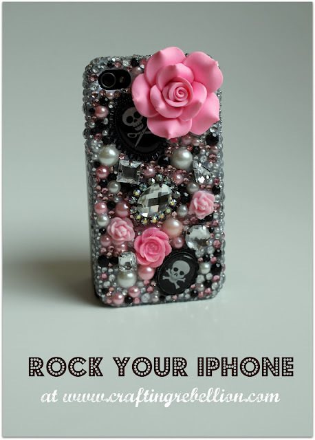 iphoneskullsweet 15 Creative DIY Phone Cases