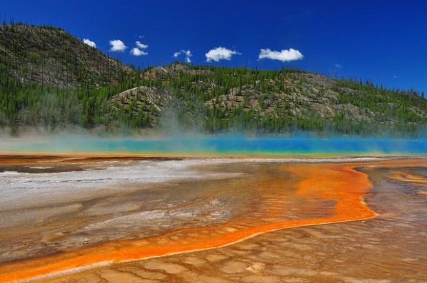 Yellowstone National Park USA 15 Beautiful Places and Landscapes of our Wonderful World