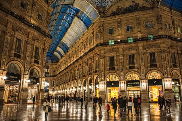 Lets Visit Italy galleria vittorio emanuele ii night time 634x421 Lets Visit Italy