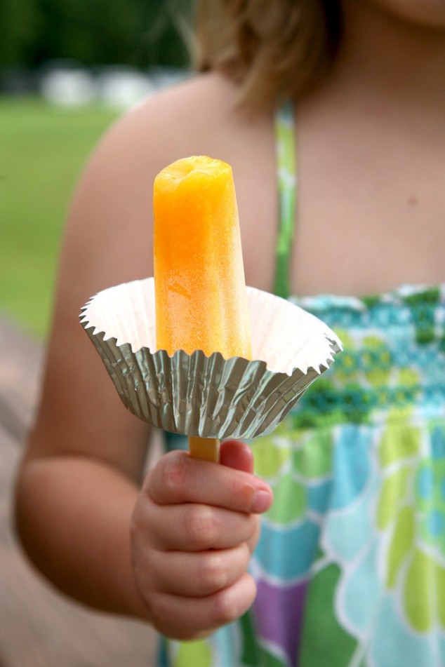 Drip less Popsicles 634x951 Top 20 Hacks That Will Make Your Life As A Parent Easier