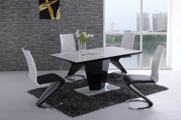 white dining chairs 1128 634x423 16 Stylish Dining Tables For Your Home