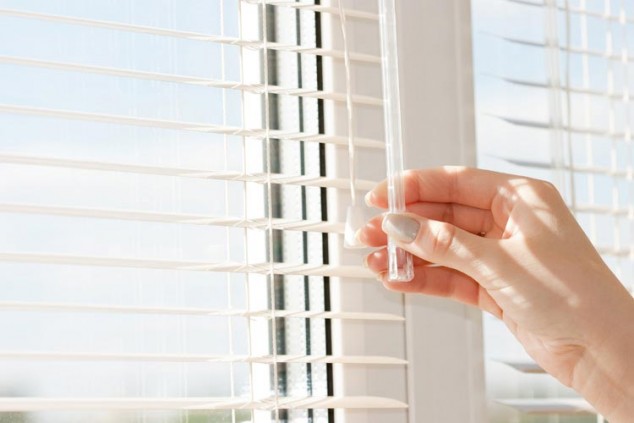 Custom blinds 634x423 5 Reasons To Install Outdoor Window Blinds In Your Home