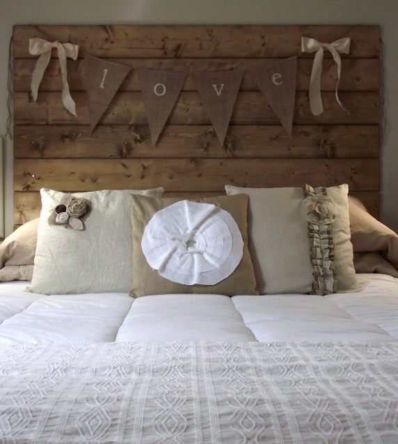19 Cool And Unique Headboard Designs 7 aka design reclaimed wood headboard 19 Cool And Unique Headboard Designs