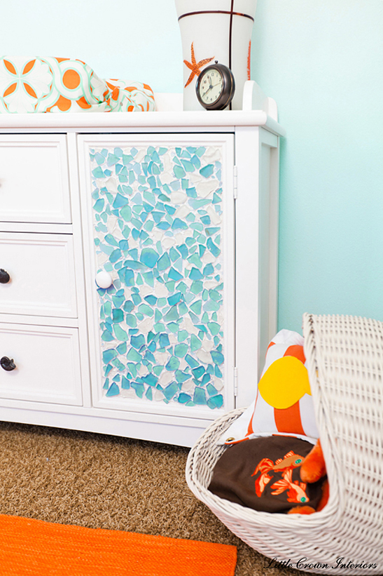 chambre bebe turquoise et corail theme plage 2 17 Creative DIY Home Decorations With Colored Glass and Sea Glass