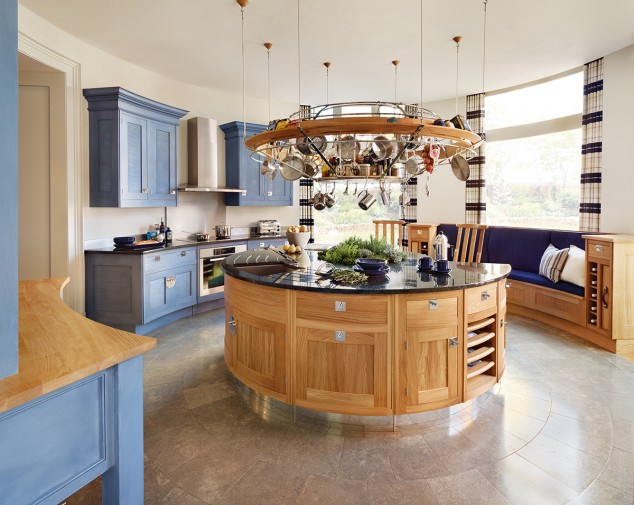 22 Outstanding Contemporary Kitchen Island Designs kuhnja pos derevo 37 634x505 22 Outstanding Contemporary Kitchen Island Designs
