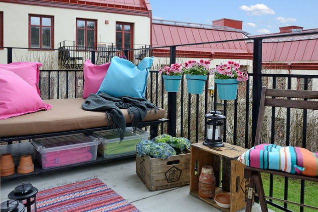 20 Small Cute Balcony Designs You Will Adore aceef969f36c8ee6f6b04f1958550338 634x423 20 Small Cute Balcony Designs You Will Adore