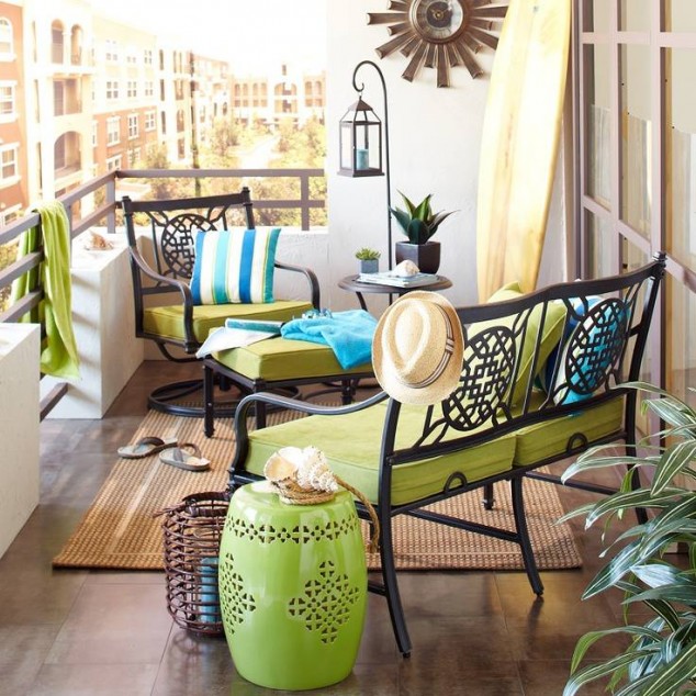 small balcony decorating ideas @Simone Design Blog6 634x634 20 Small Cute Balcony Designs You Will Adore