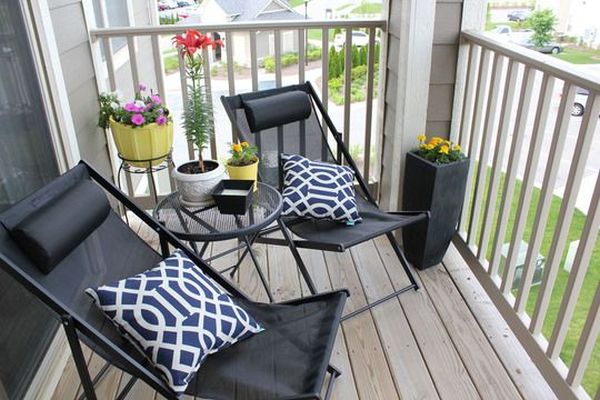 20 Small Cute Balcony Designs You Will Adore small house balcony 20 Small Cute Balcony Designs You Will Adore