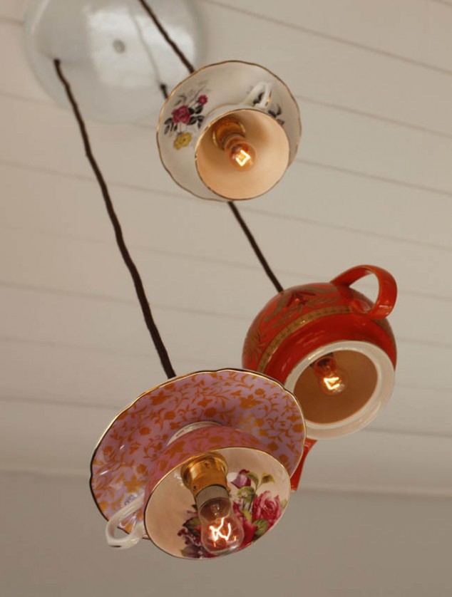 teacup lights 634x838 20 Cool Ideas How To Reuse Tea Cap