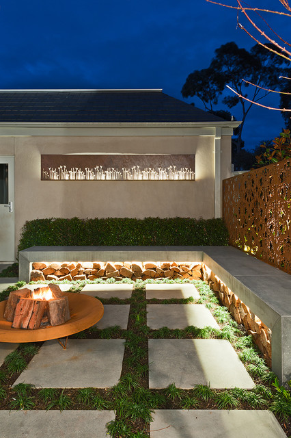 18 Of The Best Outdoor Fireplaces Design Ideas For A Modern Patio 831 18 Of The Best Outdoor Fireplaces Design Ideas For A Modern Patio