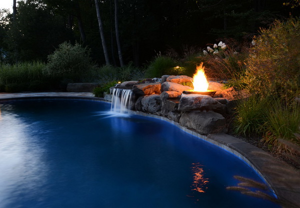 18 Of The Best Outdoor Fireplaces Design Ideas For A Modern Patio AI Best Outdoor Fireplaces 4 18 Of The Best Outdoor Fireplaces Design Ideas For A Modern Patio
