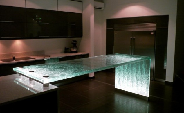 18 Of The Most Unusual Kitchen Island Design Ideas encimeras cristal diseno creativo funcionalidad cocina 3 634x389 18 Of The Most Unusual Kitchen Island Design Ideas
