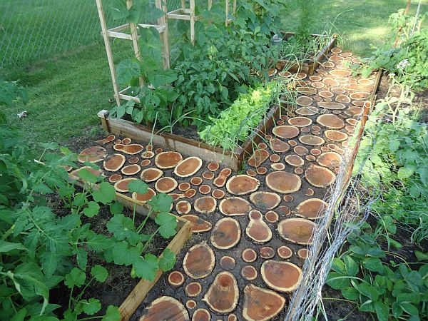 garden paths materials 25 Stunning Design Ideas For A Charming Garden Path