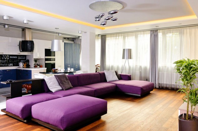 tvorcheskaya smes tsvetov v dizajne kvartiry dlya molodoj pary5 634x421 16 Stunning Purple Living Room Design Ideas