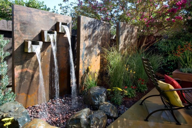  16 Unique Backyard Water Features That Will Leave You Speacheless