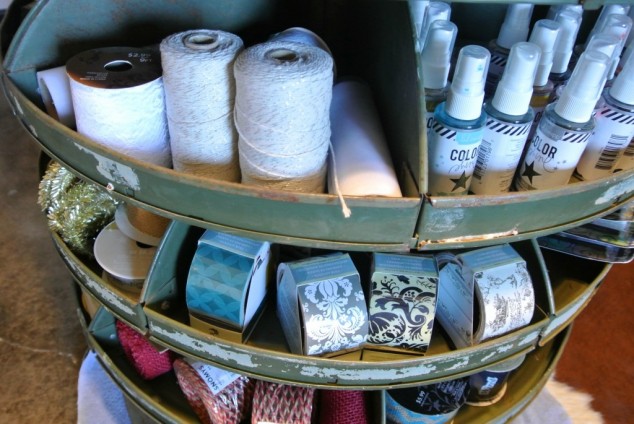 Unique Ideas How to Declutter Your Home With Little Struggle and In no Time RotobinClose 1024x685 634x424 Unique Ideas How to Declutter Your Home With Little Struggle and In no Time