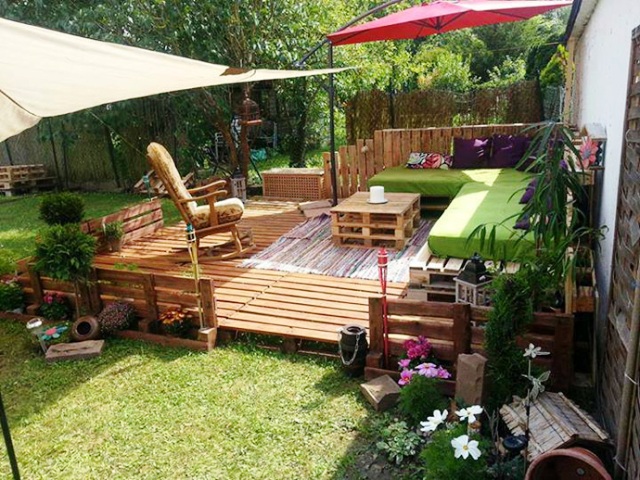 fabriquer meubles jardin avec des palettes 16 The Most Creative Ways To Recycle Wooden Pallet