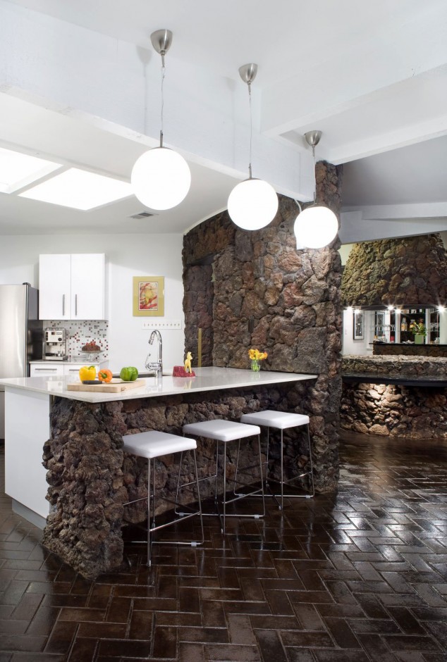 1170 634x940 Feel the Warmth of Rustic Kitchen Designs with Stones and Wood